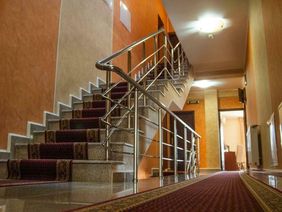 Vila Noa Hotel นาโวดาริ ภายนอก รูปภาพ